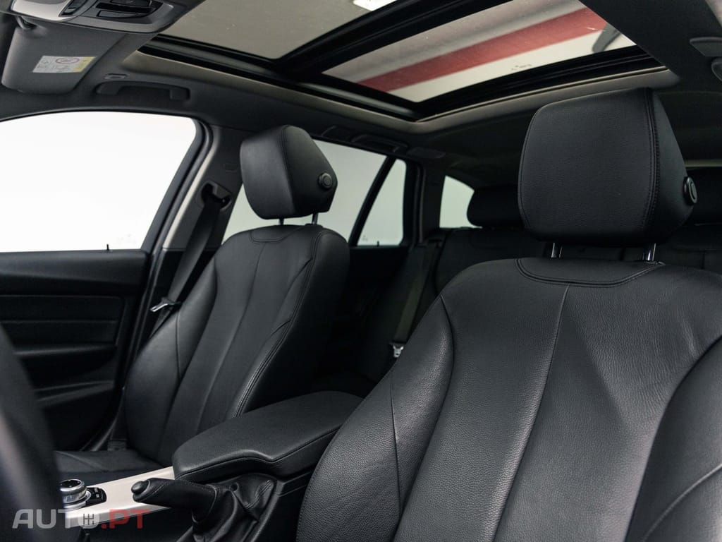 BMW 320 d Auto