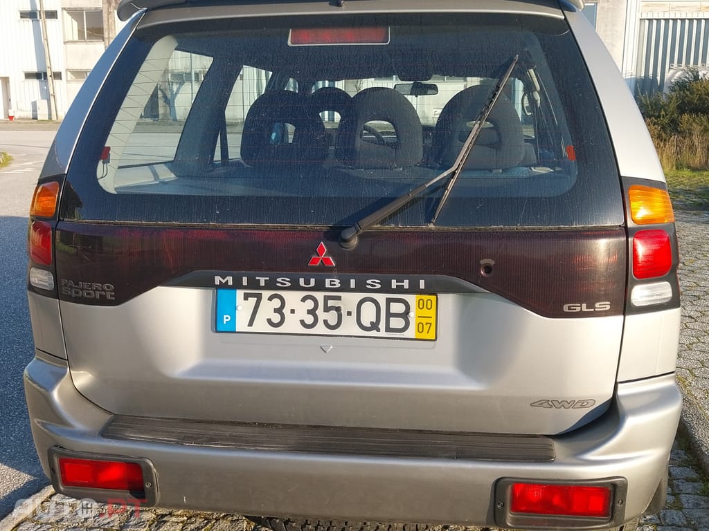 Mitsubishi Pajero Sport 2.5 TD GLS