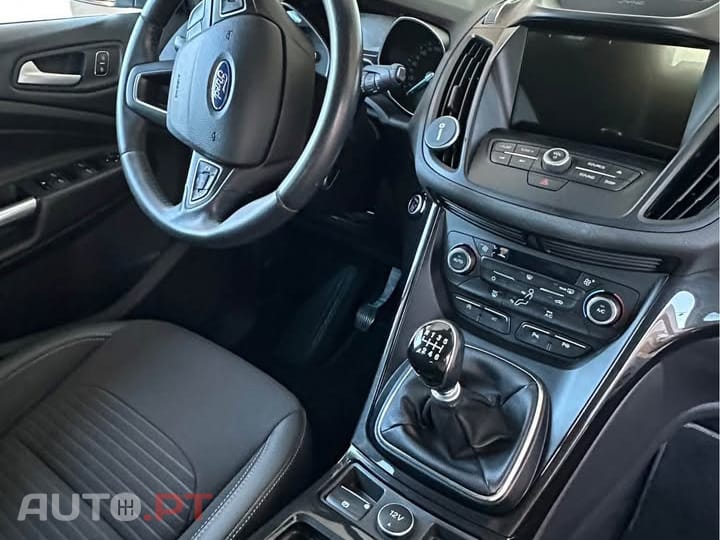 Ford Kuga 1.5 TDCi Titanium