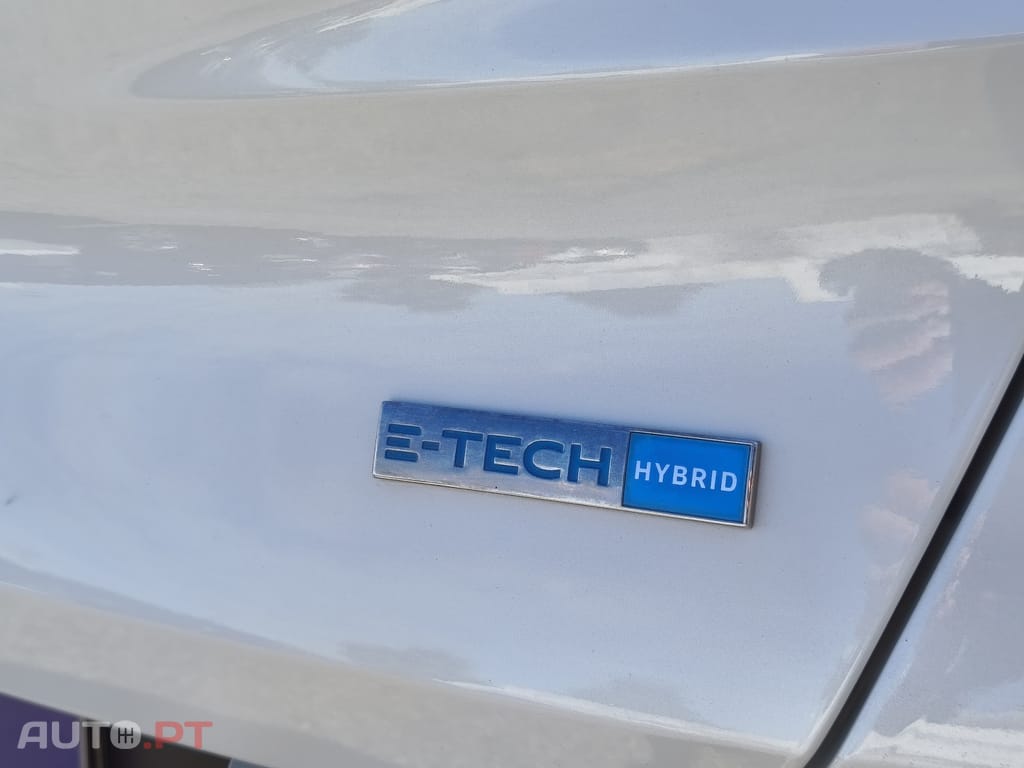 Renault Captur 1.6 E-Tech Full Hybrid Engineered