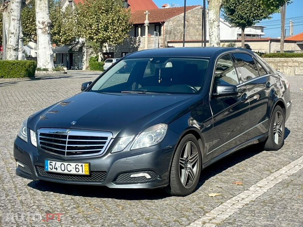 Mercedes-Benz E 220 CDI Auto Avantgarde