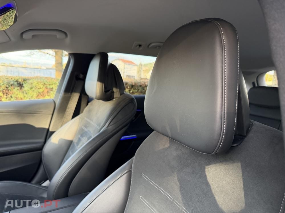 Mercedes-Benz C 300 e 9G-TRONIC AMG Line Advanced