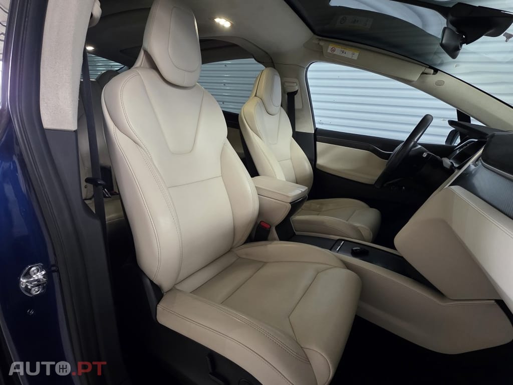Tesla Model X 100D