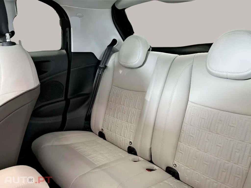 Fiat 500e 3+1 La Prima Bocelli