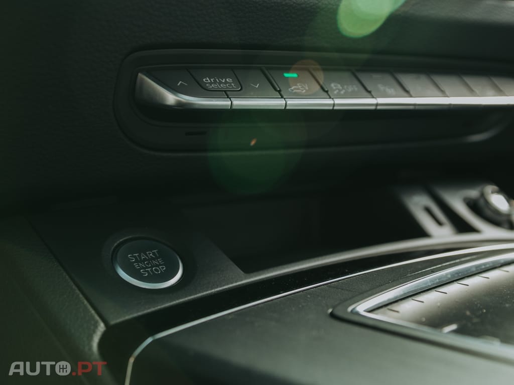 Audi Q5 50 TFSI e quattro S tronic sport