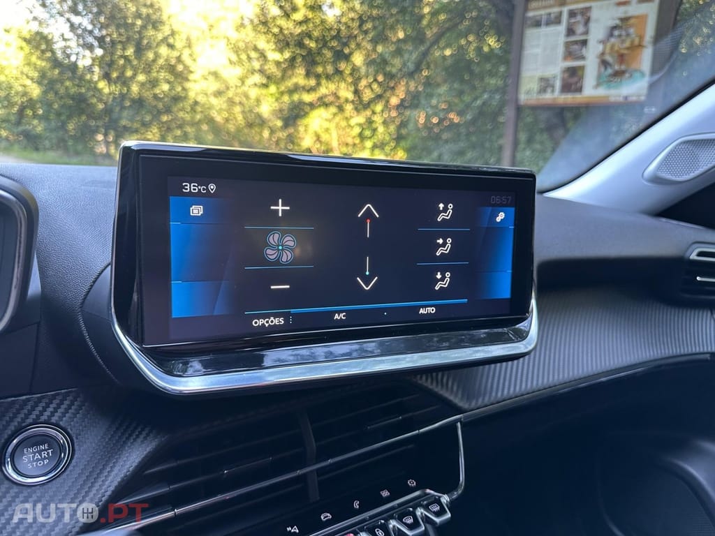Peugeot 2008 1.5 BlueHDi Allure EAT8