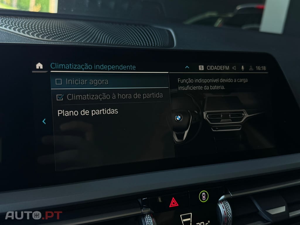 BMW 330 e Touring Auto