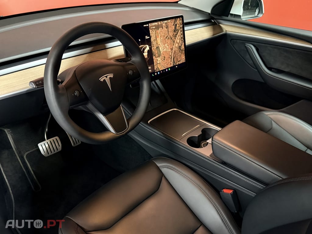 Tesla Model Y Performance Tração Integral
