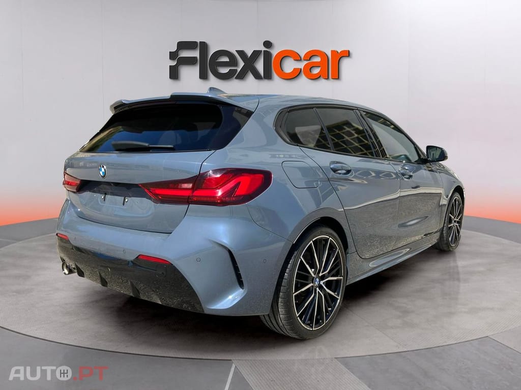 BMW 118 i Pack Desportivo M Auto