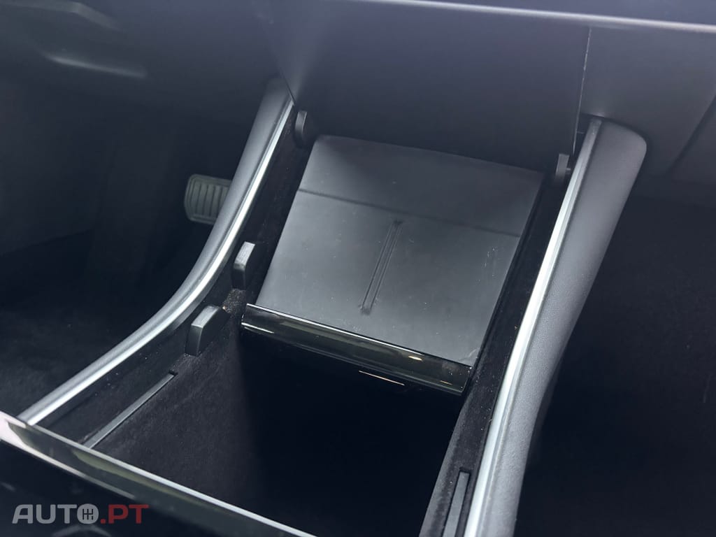 Tesla Model 3 Standard Range Plus RWD