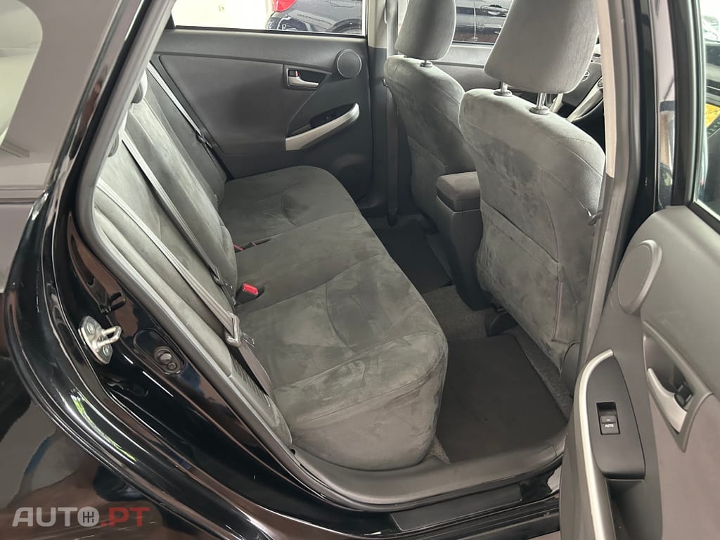 Toyota Prius 1.8 PREMIUM