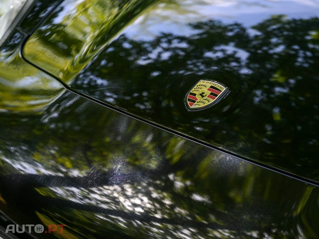 Porsche Panamera S Hybrid J19