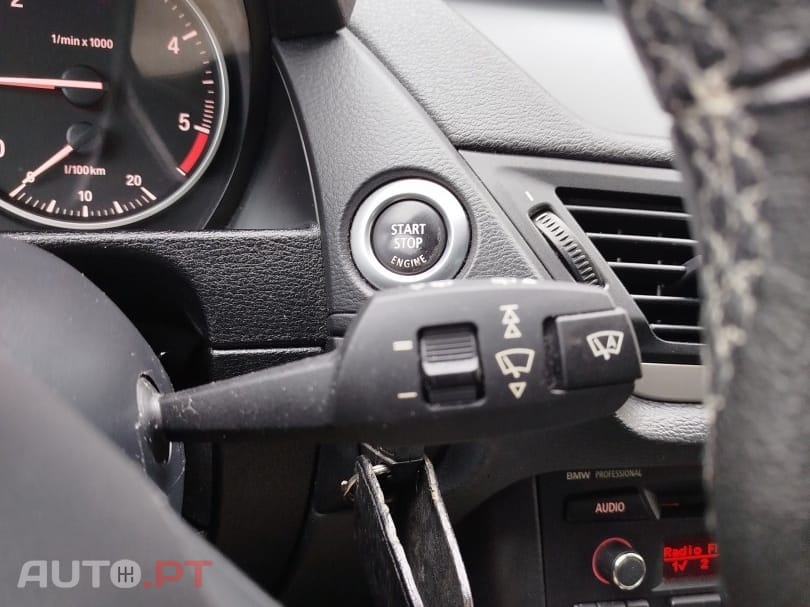 BMW X1 18 d xDrive xLine