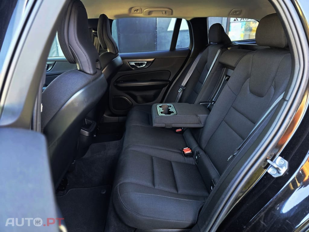 Volvo V60 2.0 D3 Momentum Plus Geartronic