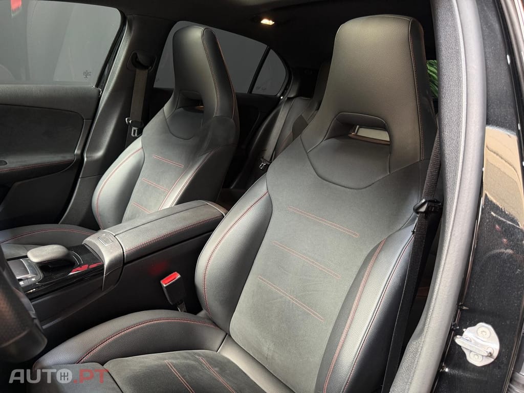 Mercedes-Benz A 250 e AMG Line
