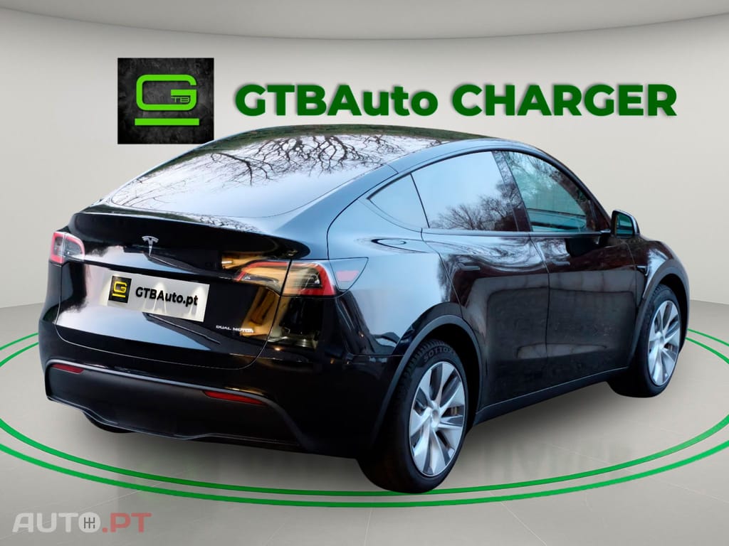 Tesla Model Y Long Range Dual AWD I.V.A DEDUTIVEL