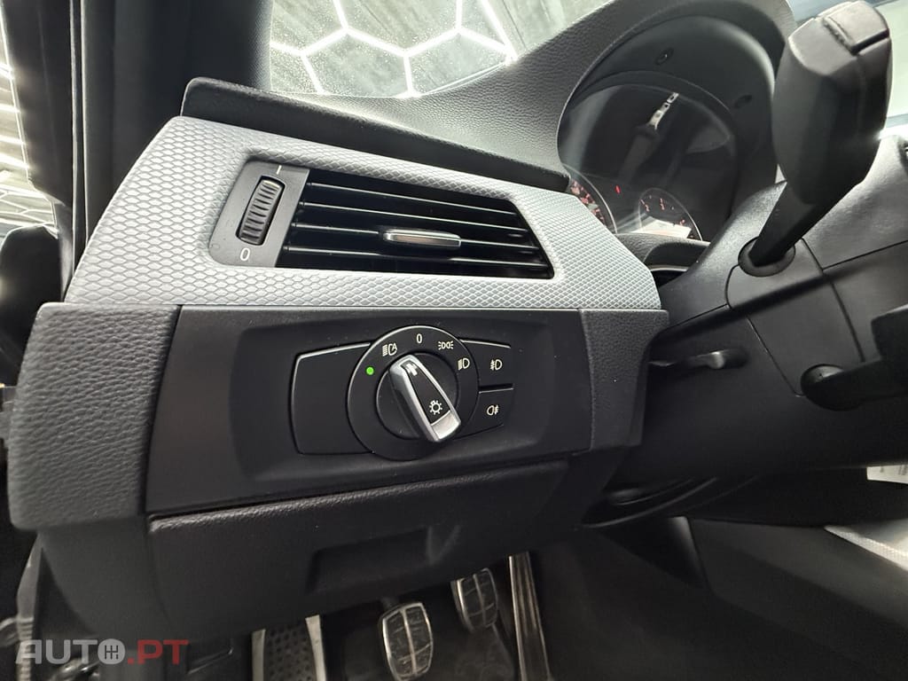 BMW 318 d Touring Pack M