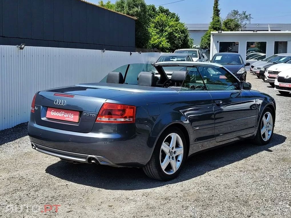 Audi A4 Cabrio 2.0 TDi S-line