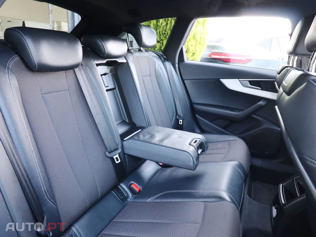Audi A4 Avant 2.0 TDI S-line S tronic