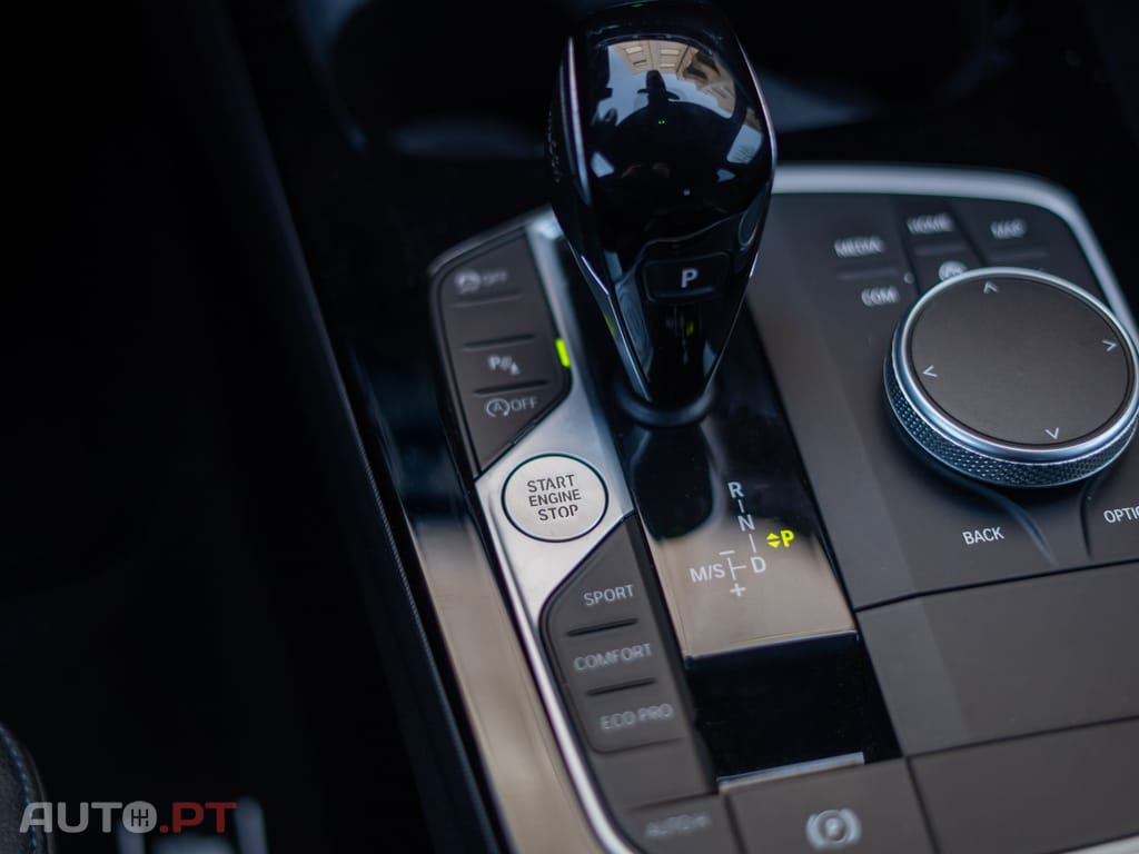 BMW 216 d Pack Desportivo M