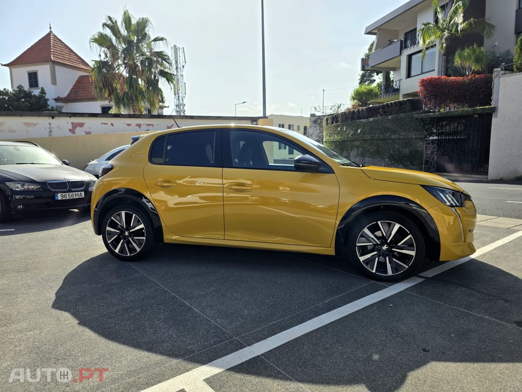 Peugeot 208 1.2 PureTech GT Line