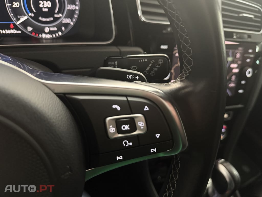 Volkswagen Golf 2.0 TDI GTD DSG