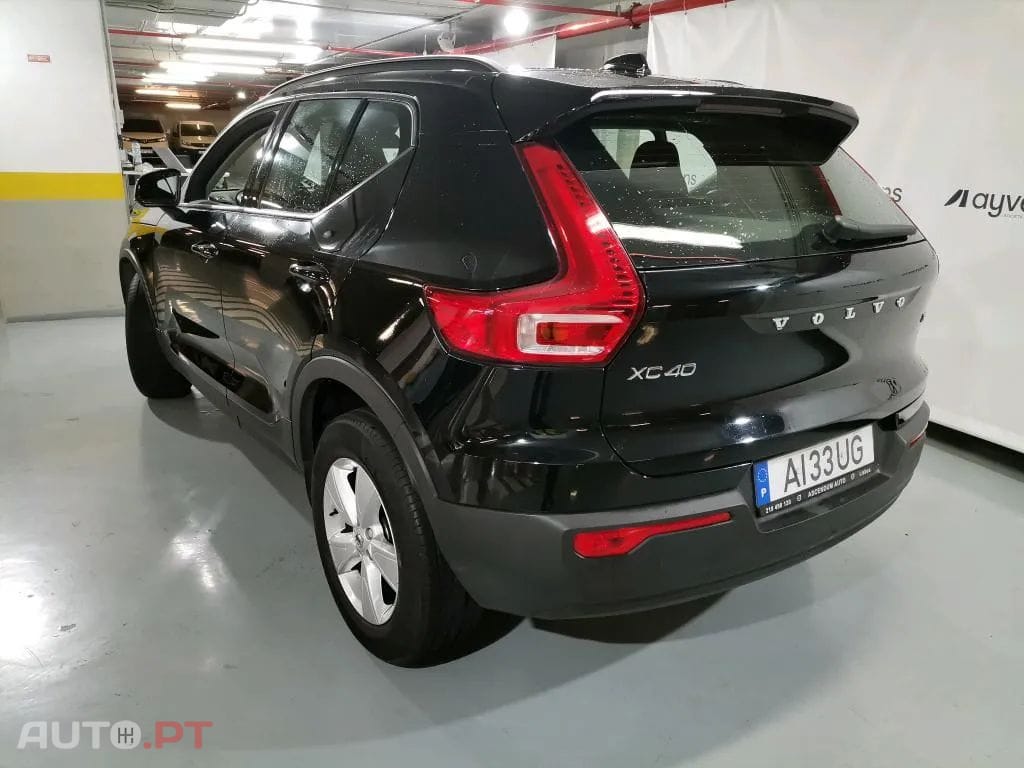 Volvo XC40 1.5 T2 Momentum