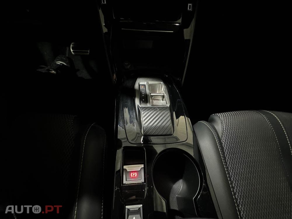 Peugeot E-2008 54 kWh GT