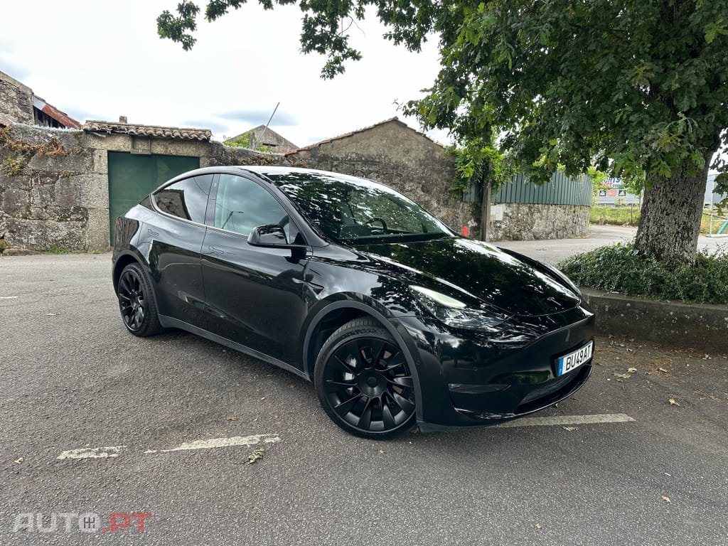 Tesla Model Y Long Range Tração Integral