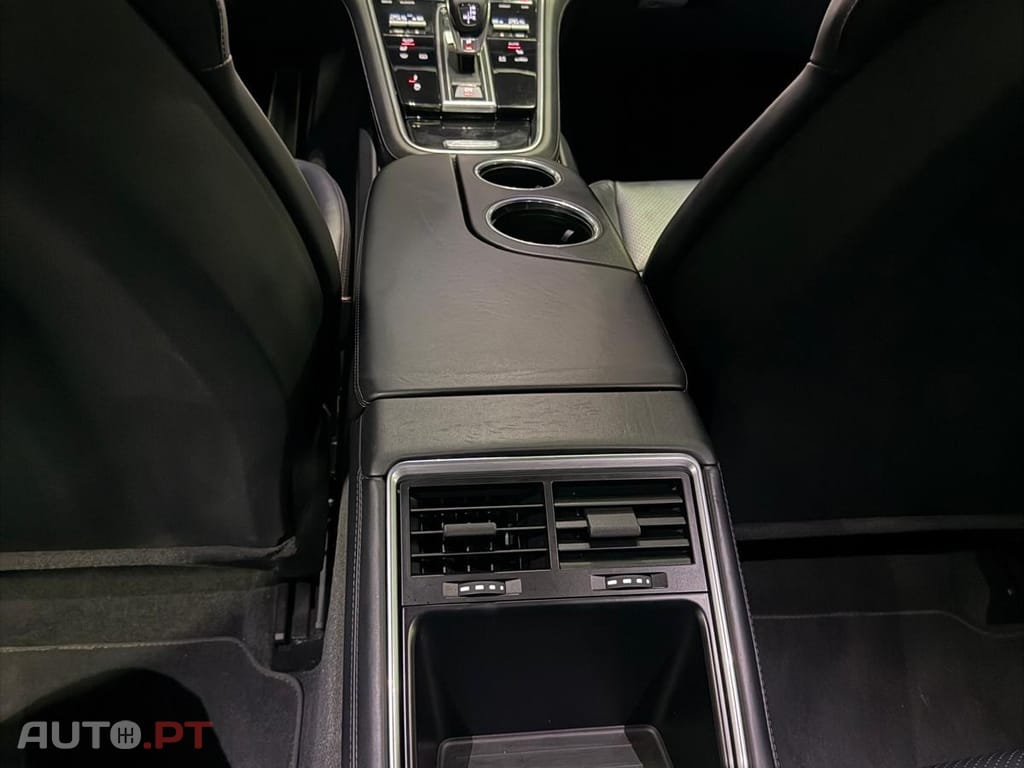 Porsche Panamera 4 S