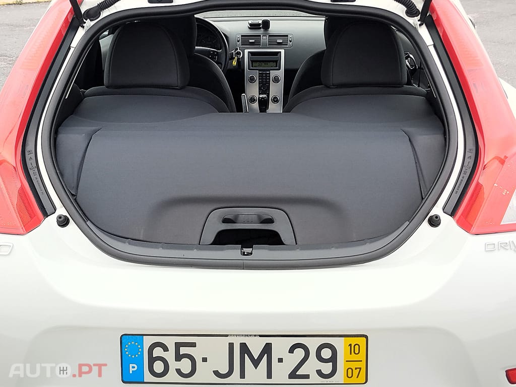 Volvo C30 1.6 D Drive 99g Momentum Start/Stop