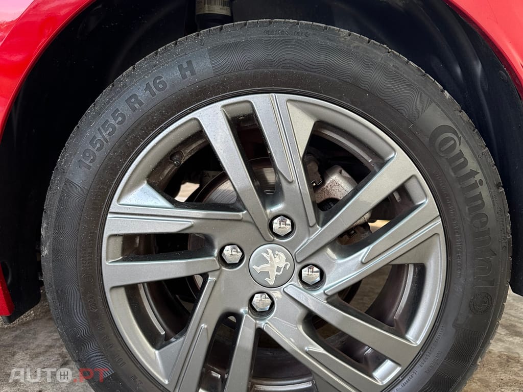Peugeot 208 1.5 BlueHDi Allure Pack