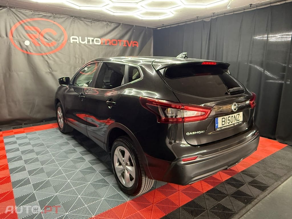 Nissan Qashqai 1.5 dCi N-Connecta J17 DCT
