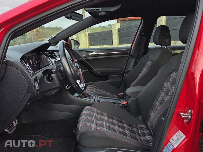 Volkswagen Golf 2.0 TSi GTi DSG Performance