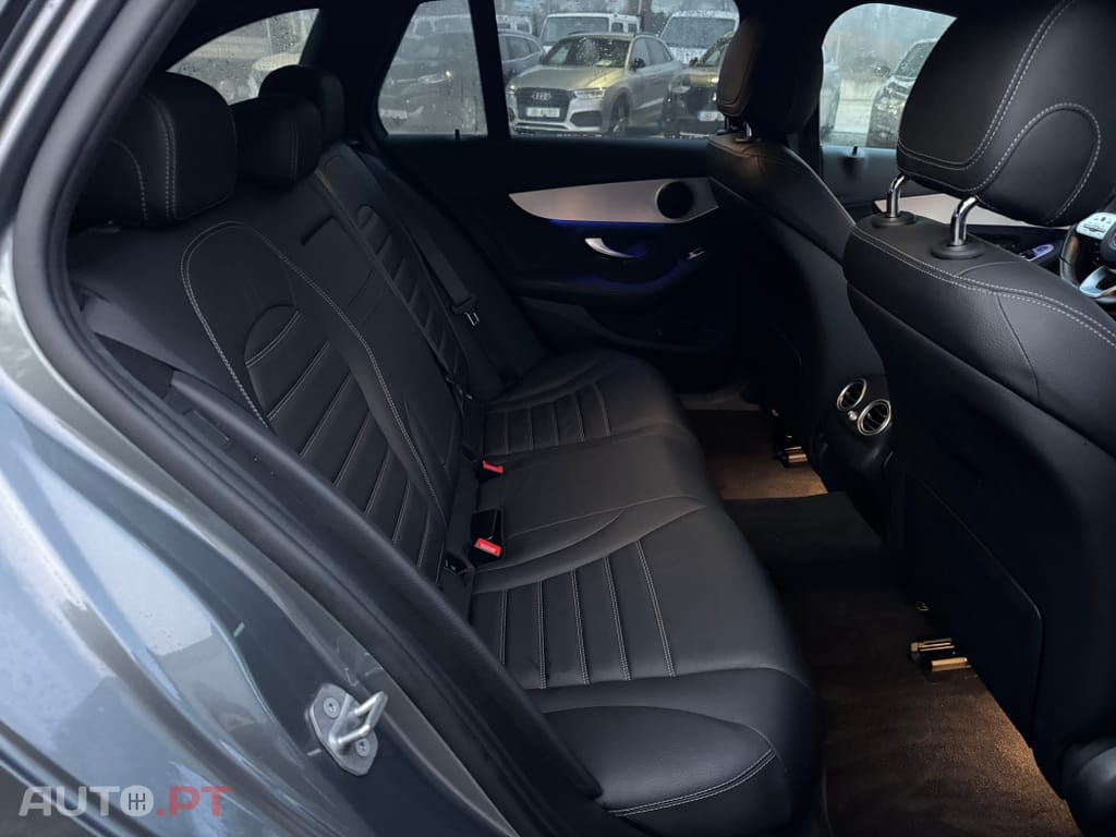 Mercedes-Benz C 300 de AMG Line