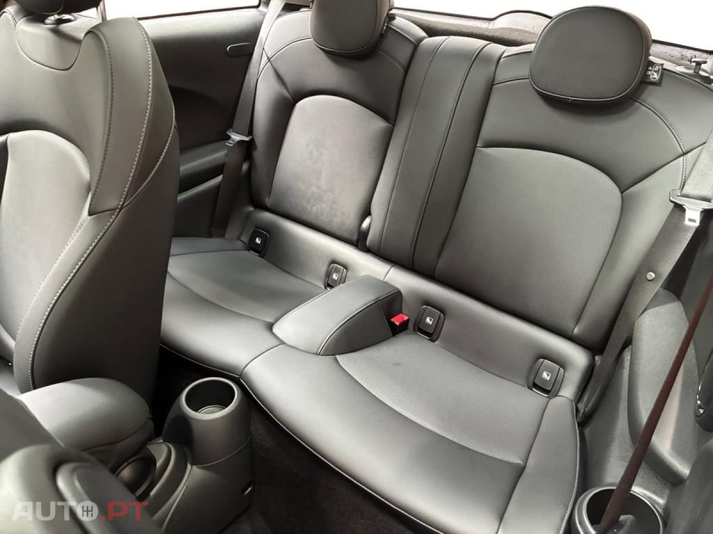 MINI Electric Cooper SE Premium Plus Edition