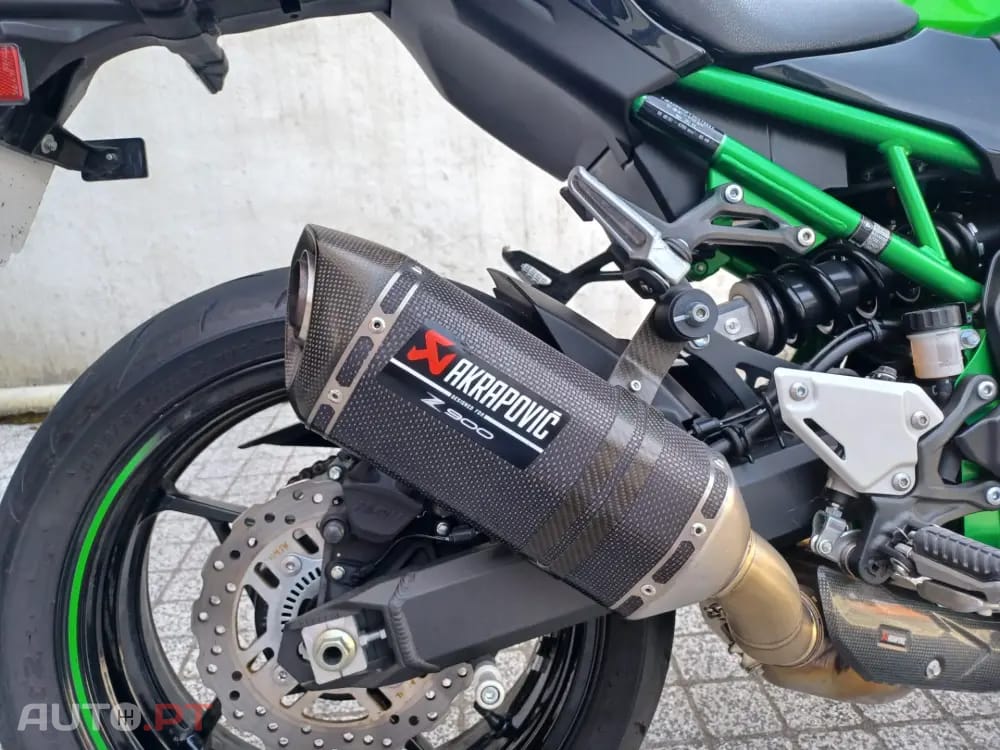 Kawasaki Z 900 PERFOMANCE