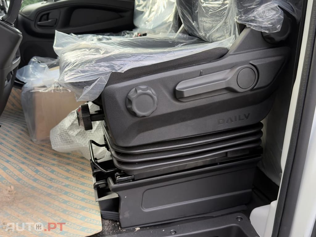 Iveco Daily PLATAFORMA 1000 KG