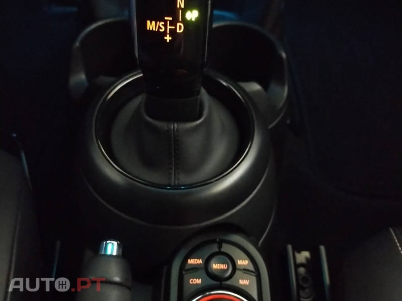 MINI Cooper Cooper Aut. JCW