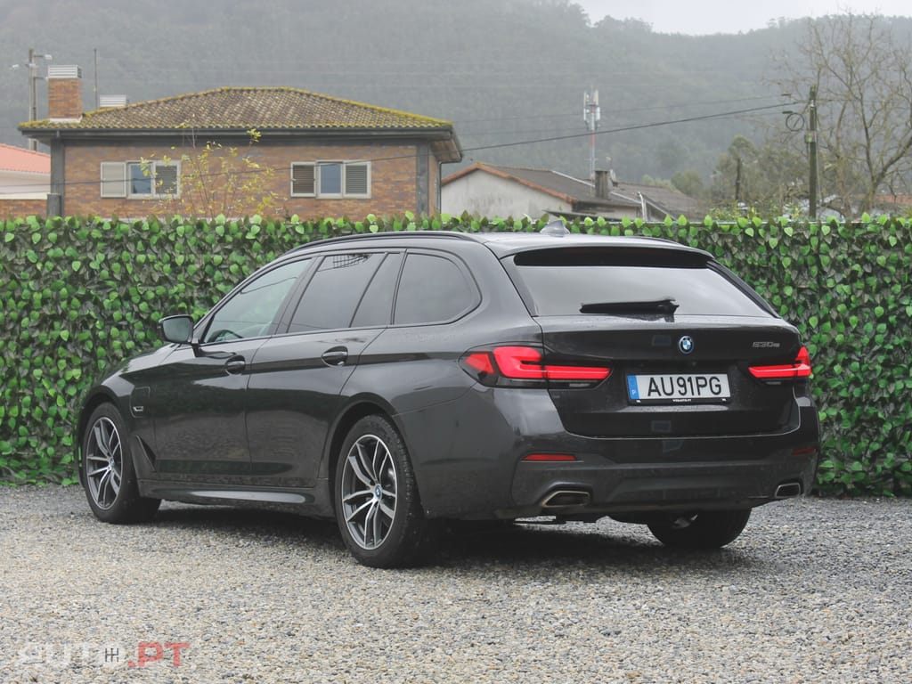 BMW 530 e Pack Desportivo M