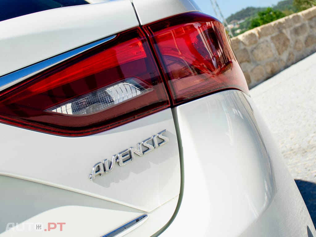 Toyota Avensis SD 2.0 D-4D Premium