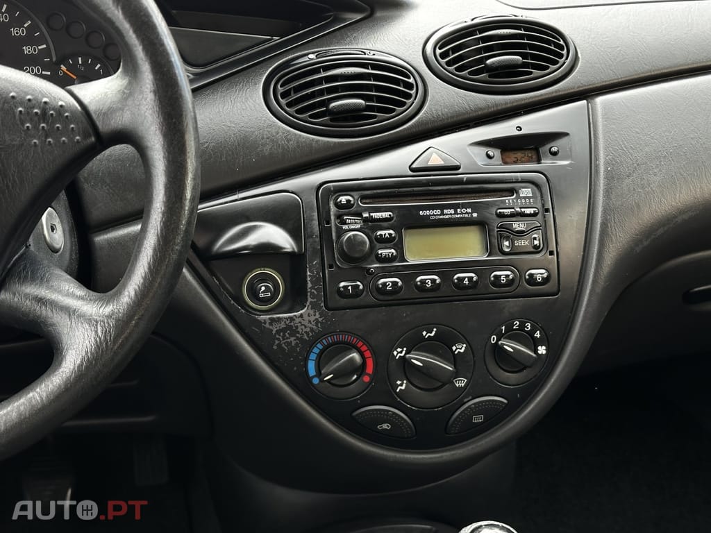 Ford Focus SW 1.4 Ambiente