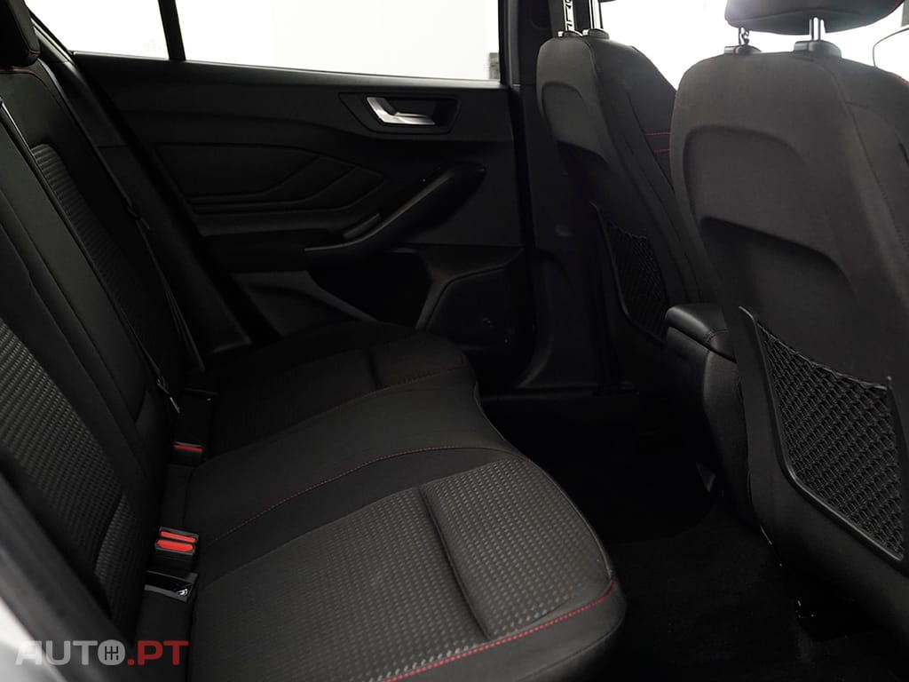 Ford Focus Focus 1.0 EcoBoost MHEV ST-Line X