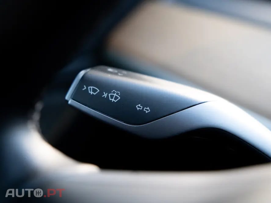 Tesla Model 3 Long-Range Dual Motor AWD
