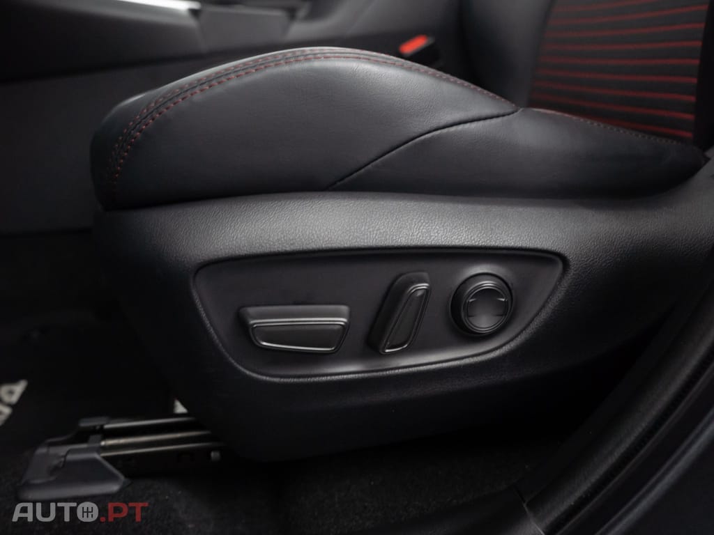 Toyota RAV4 2.5 HDF Plug-in Lounge AWD-i