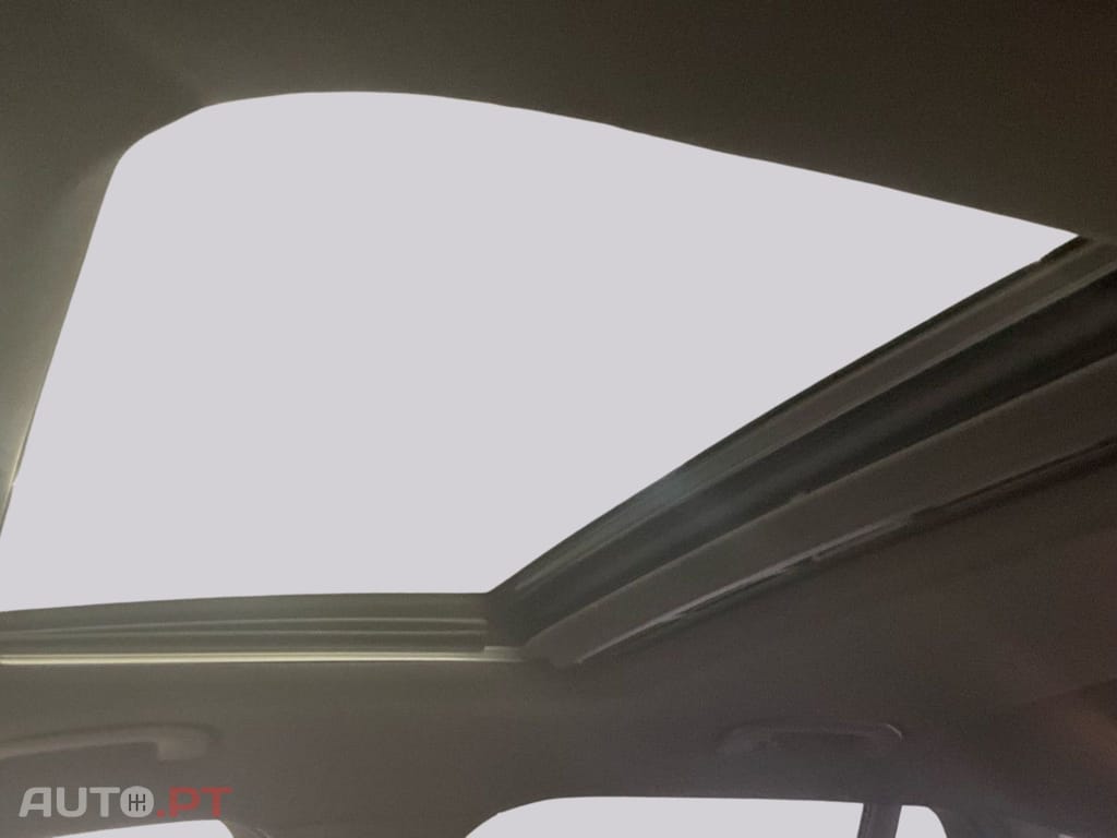 Mercedes-Benz EQC 400 I.V.A DEDUTIVEL 