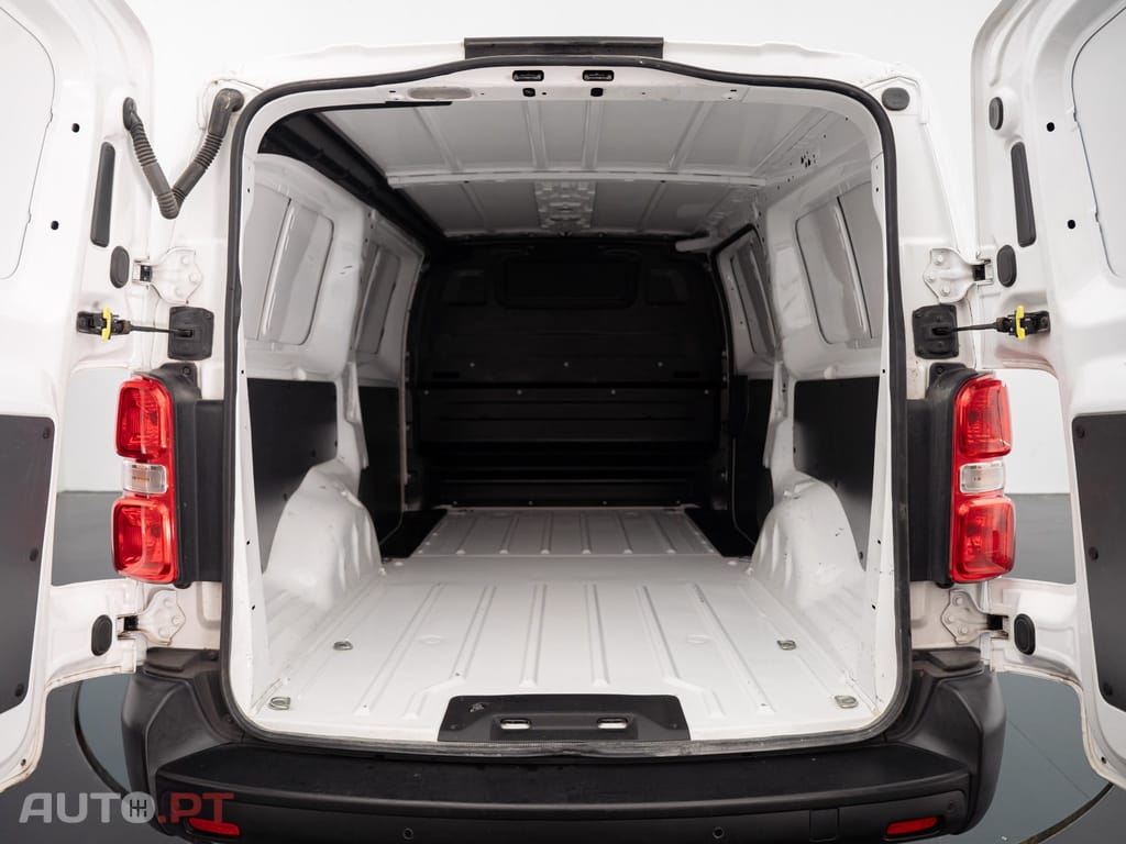 Peugeot Expert 2.0 BlueHDi L3H1 Pro Long