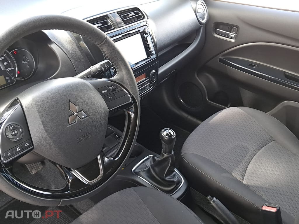 Mitsubishi Space Star 1.2 Intense Connect Edition