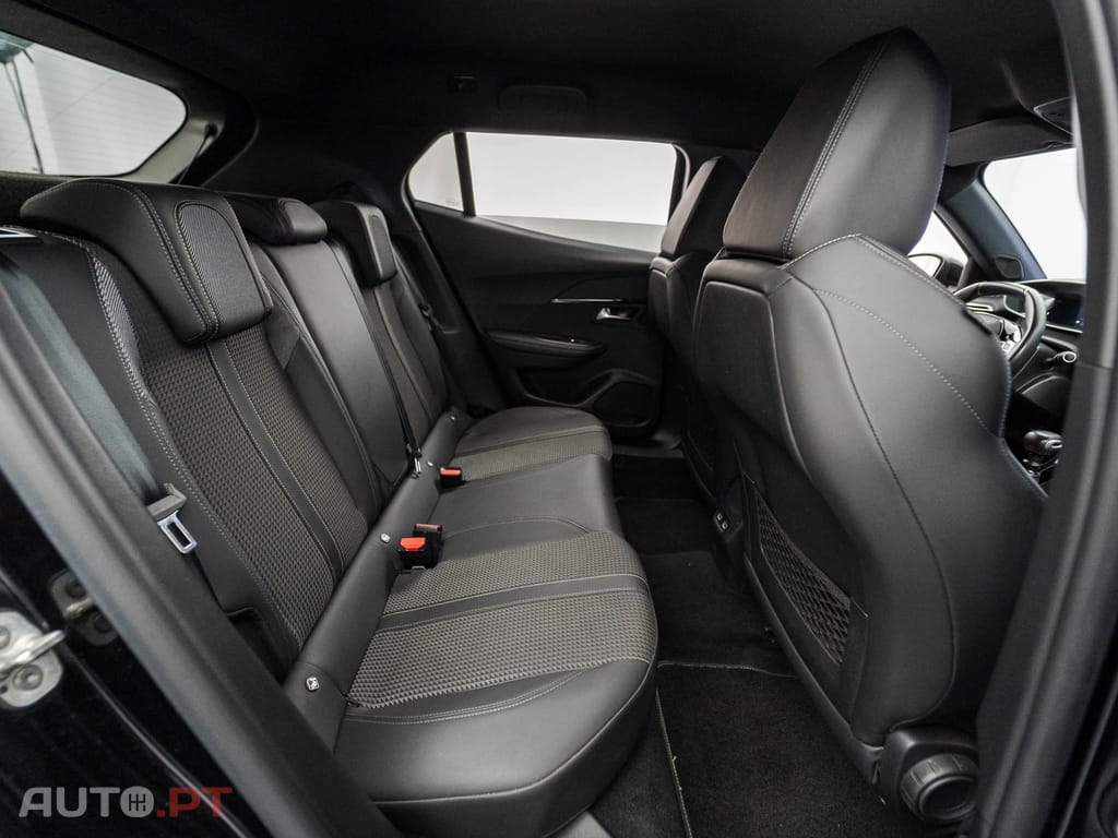 Peugeot 2008 1.2 PureTech GT