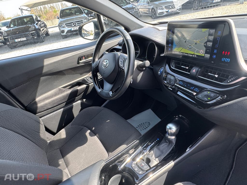 Toyota C-HR 1.8 Hybrid Exclusive